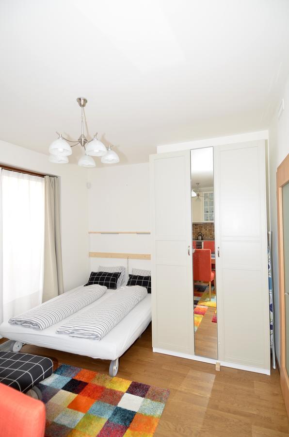 Apartman Mozartova Apartment Прага Екстериор снимка
